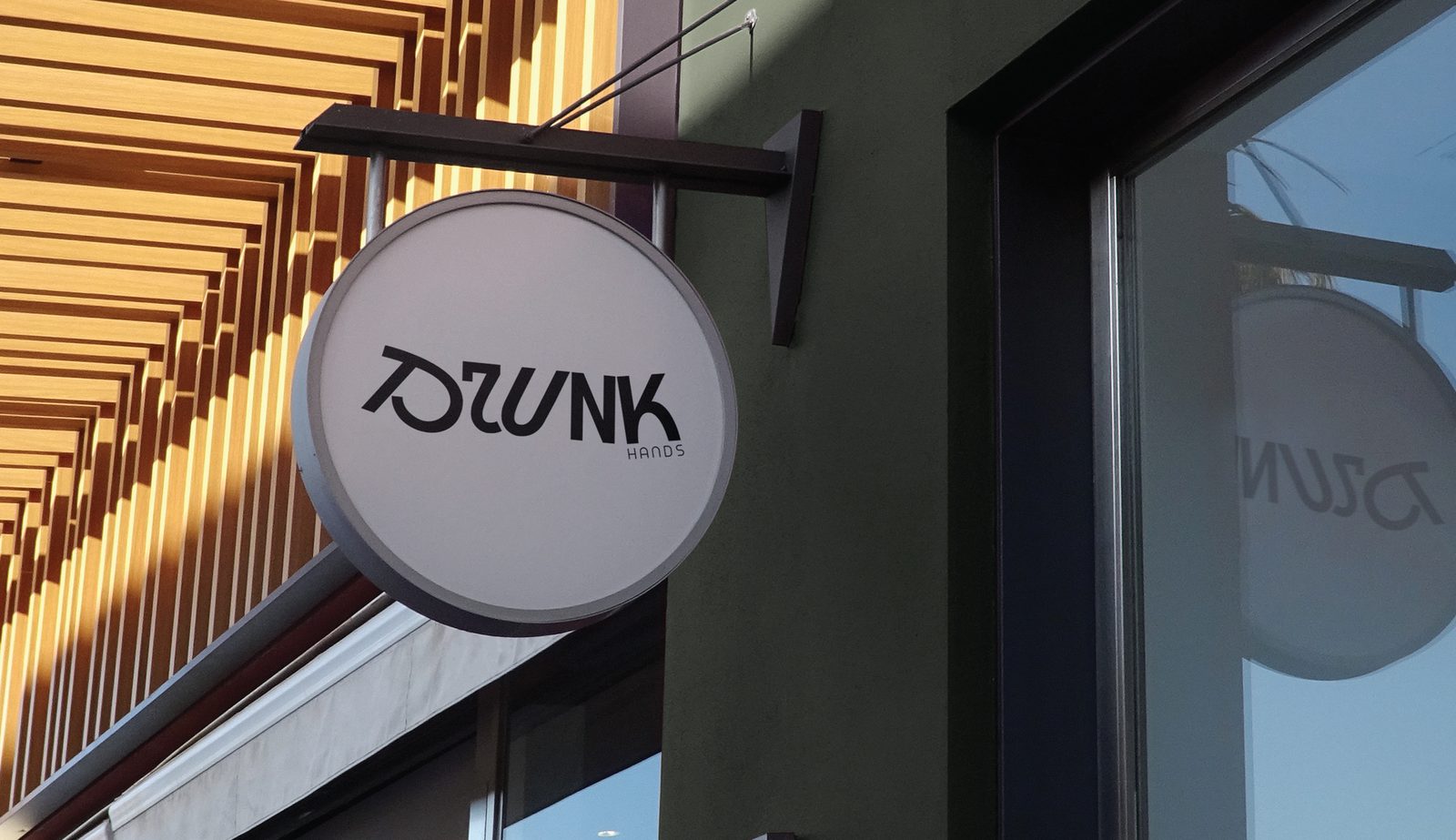 Drunk Hands Signage